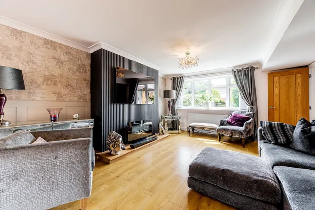 Stirling Road, Sutton Coldfield, B73, photo 1
