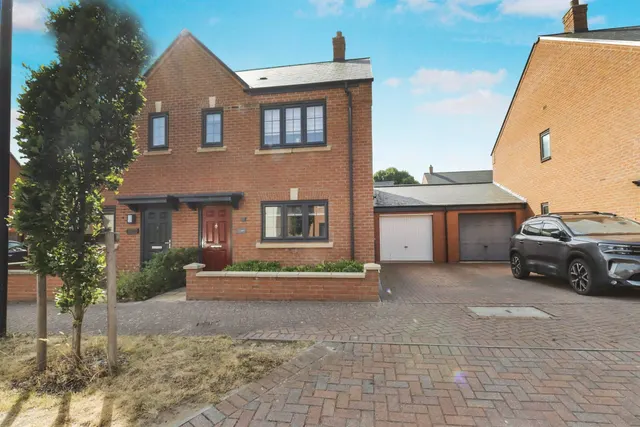 New Meadow Road, Lightmoor Village, TF4, photo 1