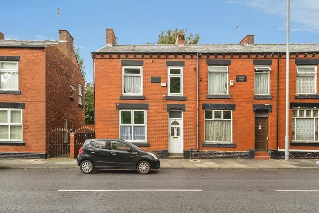 Crickets Lane, Ashton-under-Lyne, Greater Manchester, OL6, photo 1