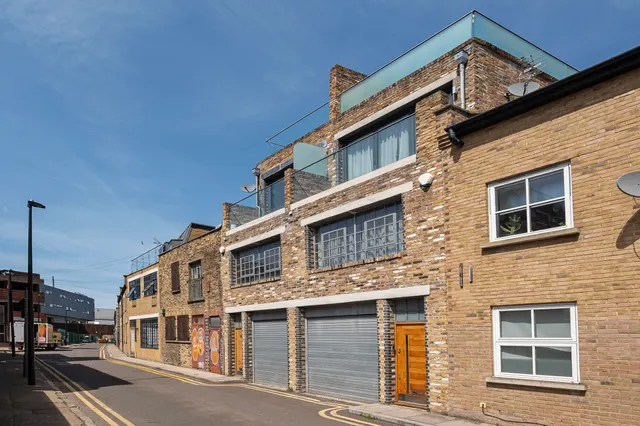London, E1, photo 1