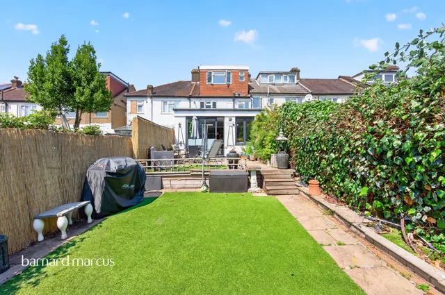 Photo 3 — Rosehill Avenue, Sutton