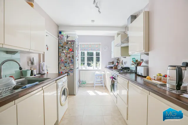 Lyttelton Road, London, N2, photo 3