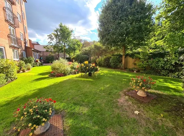 Photo 3 — Bourne Court, 91-103 Croydon Road, Caterham, Surrey, CR3