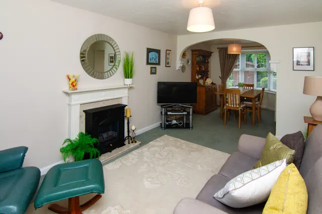 Hazelmere Close, Hartford, CW8, photo 2