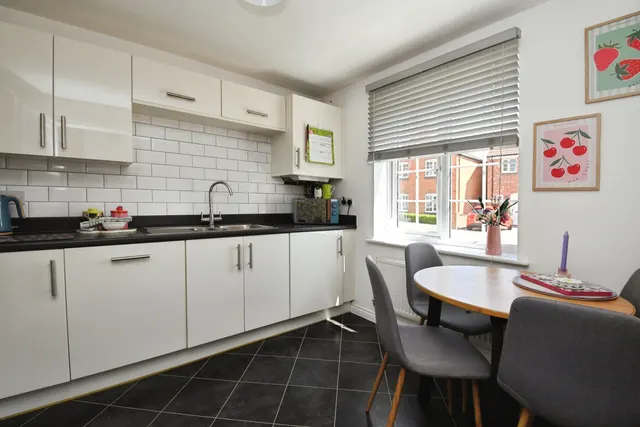 Poppy Road, Witham St Hughs, LN6, photo 2