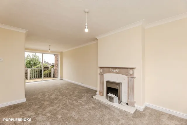 Dulverton Rise, Pontefract, WF8, photo 3