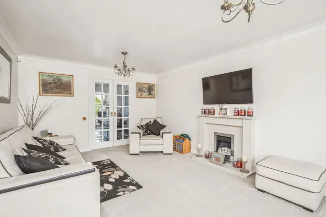 The Spinney, High Wycombe, HP11, photo 3