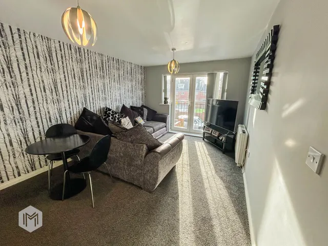 Photo 2 — Oakwood Grove, Radcliffe, Manchester, M26 2YL