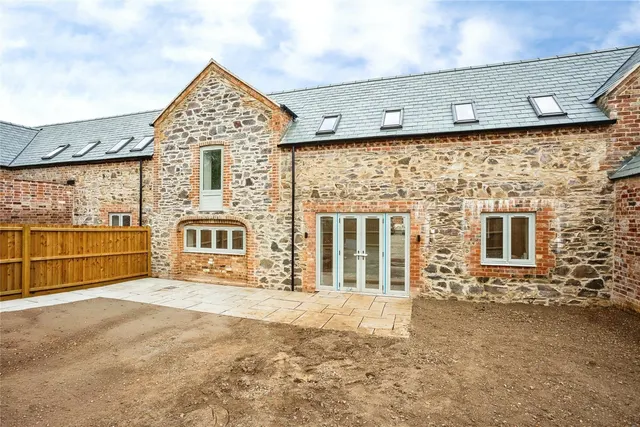Newstead Way, Loughborough, LE11, photo 1