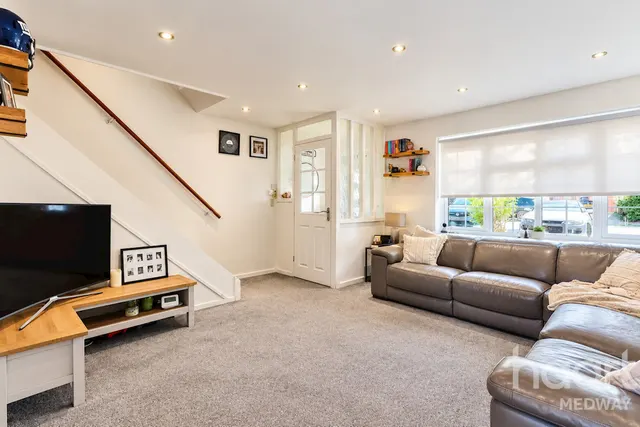 Mallingdene Close, Rochester, ME3, photo 2
