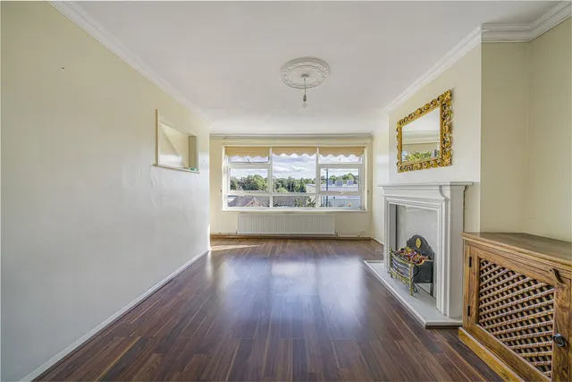 Oakfield Lane, Dartford, DA1, photo 3