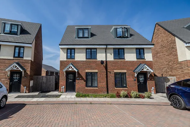 Wagtail Gardens, Ryton, photo 1