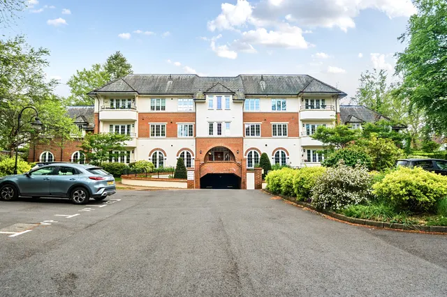 Wood Road, Hindhead, GU26, photo 1