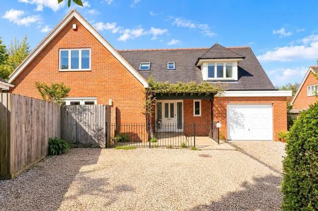 Charlton Gardens, Cheltenham, GL53, photo 1