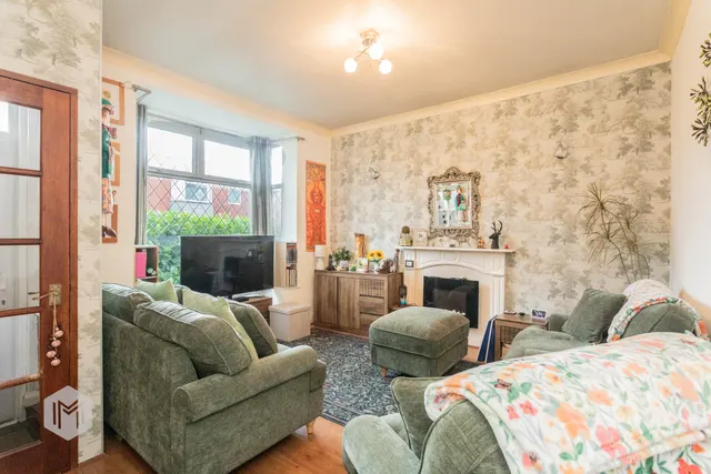 Florence Avenue, Bolton, BL1, photo 3