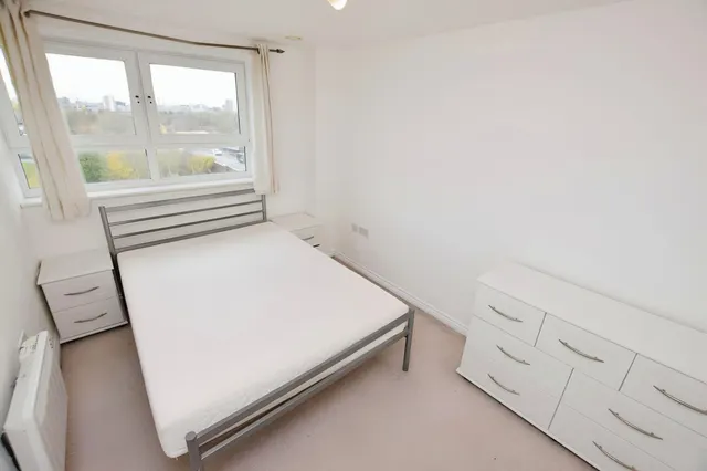 Middlewood Street, Salford, M5, photo 3