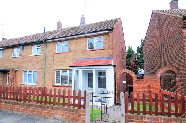 Cavell Crescent, Dartford, photo 1