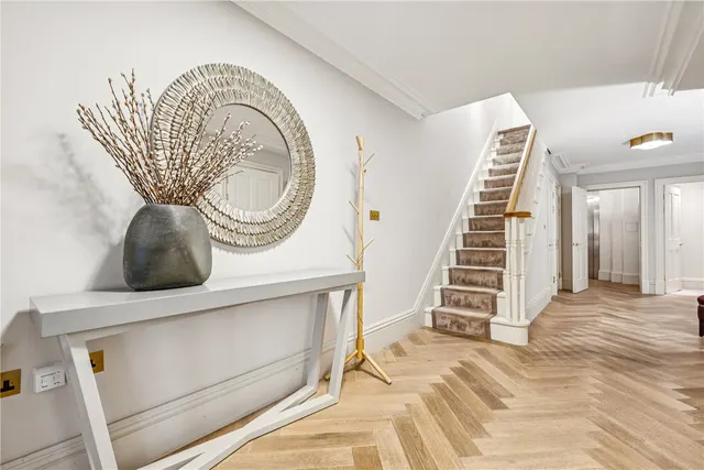 Inverness Terrace, London, W2, photo 2