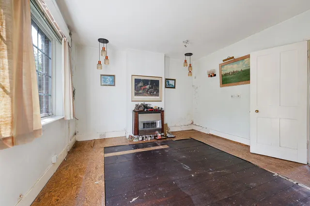 Swan Lane, Charlwood, RH6, photo 3