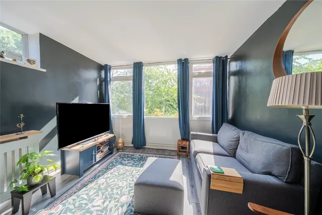 Photo 2 — Albemarle Road, Beckenham, BR3