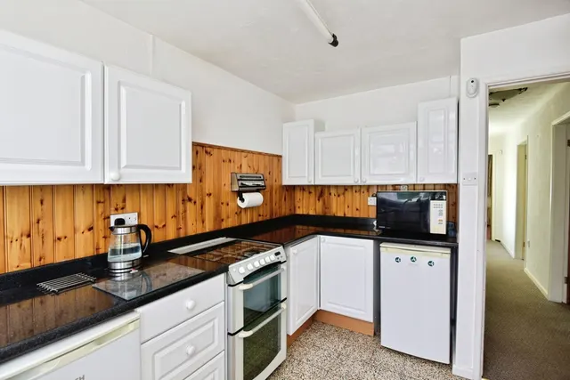 Photo 3 — Midhurst Close, Packmoor, Stoke-on-Trent, Staffordshire, ST7