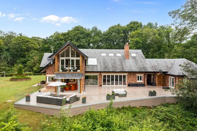 Thornhill, Standish, WN1, photo 1