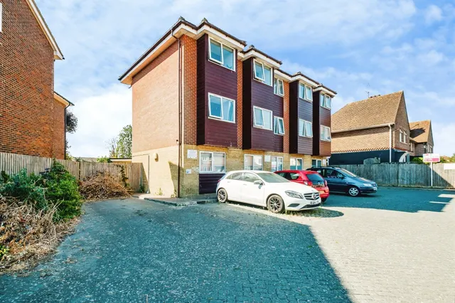 Tower Road, Lancing, BN15, photo 1