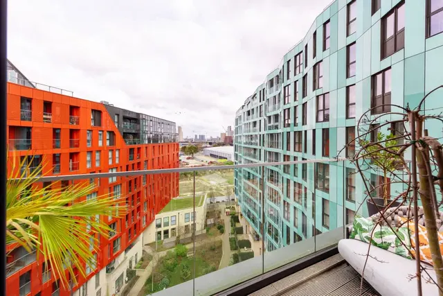 Cable Walk, London, SE10, photo 3