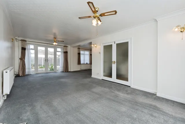 Kenyngton Place, Harrow, HA3, photo 2