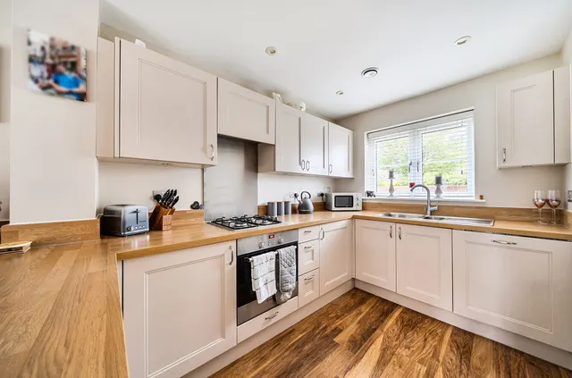 Culver Grove, Wokingham, RG40, photo 3