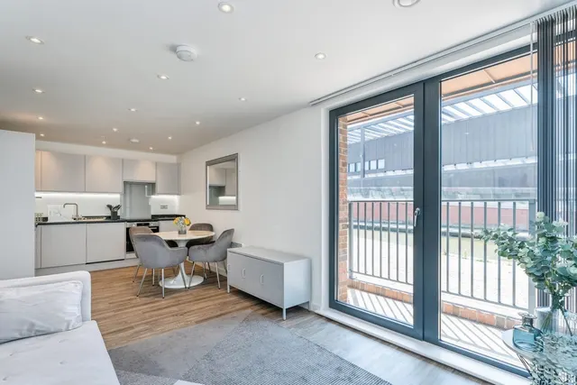 Robinson Way, Chester, CH1, photo 2