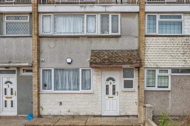 Southwark Path, Basildon, Essex, SS14, photo 1
