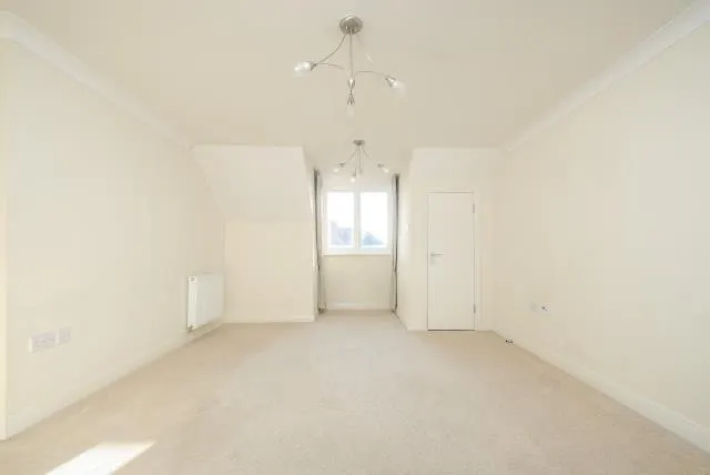 Quakers Court, Abingdon, OX14, photo 3