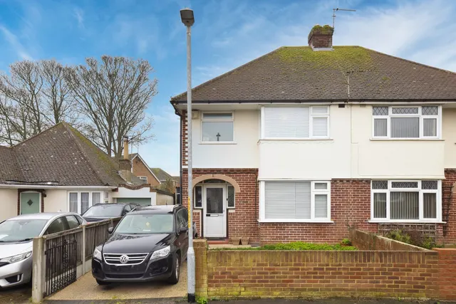 St James Avenue, Broadstairs, CT10, photo 1