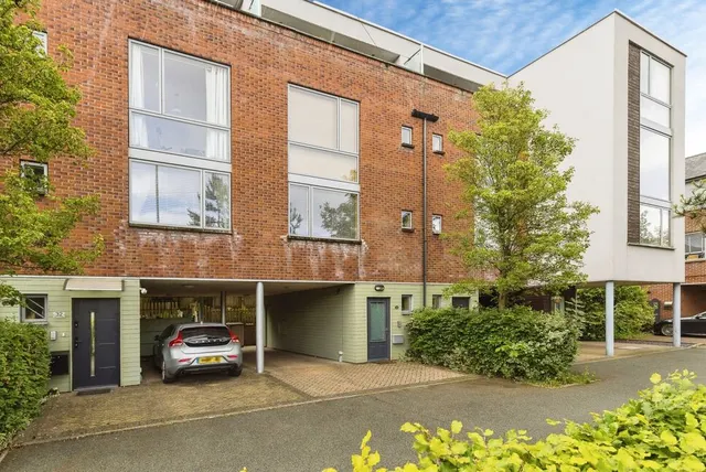 Gobowen Road, Oswestry, Shropshire, SY11, photo 1