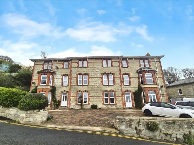 Grove Road, Ventnor, PO38, photo 1