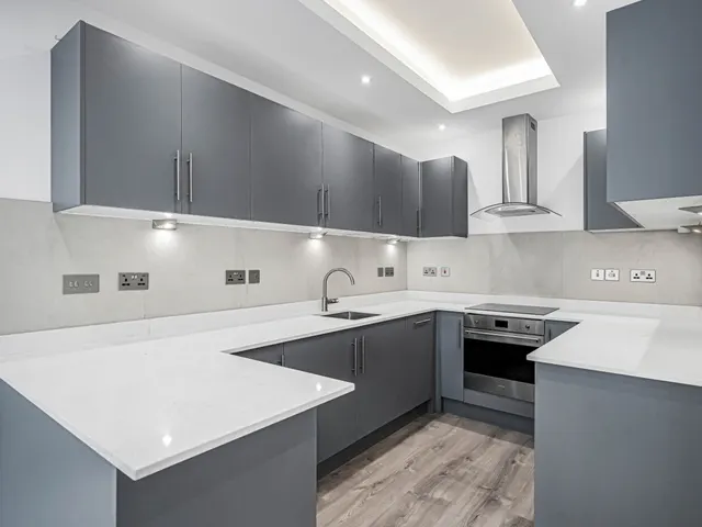 Moore Park Road, London, SW6, photo 2