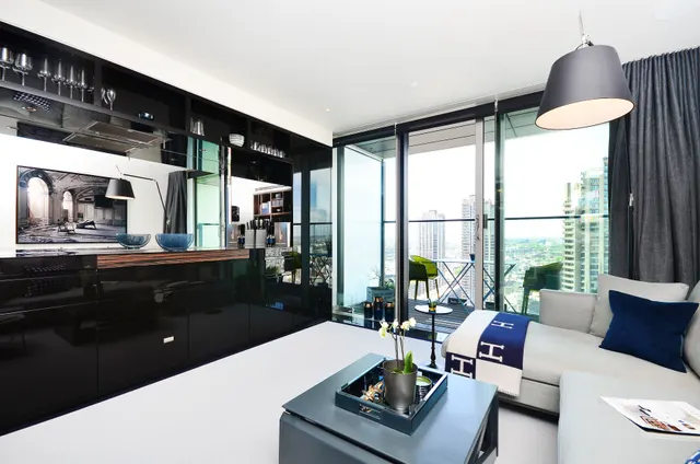 Photo 2 — Flat 3008 The Heron, 5 Moor Lane, London