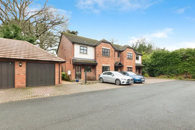 Lode Lane, Solihull, B91, photo 1