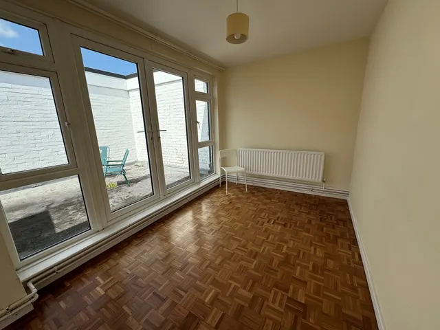 High Street, New Malden, KT3, photo 3
