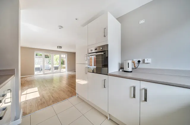 Crocker Way, Wincanton, BA9, photo 3