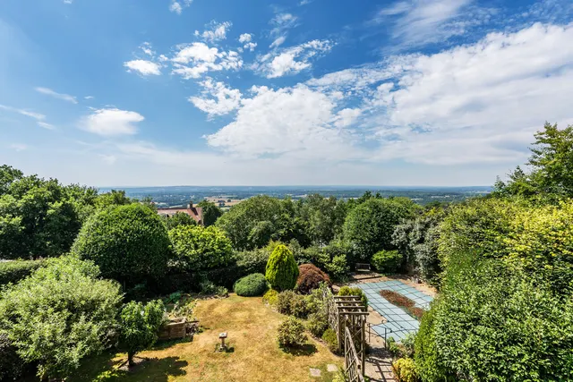 Trevereux Hill, Limpsfield Chart, RH8, photo 2