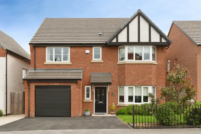 Wordsworth Avenue, Kirk Ella, HULL, photo 1