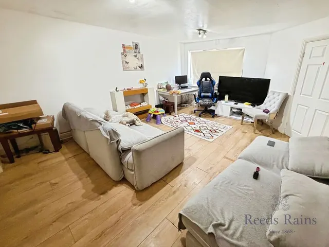 Park Street, Stoke-on-Trent, ST4, photo 3
