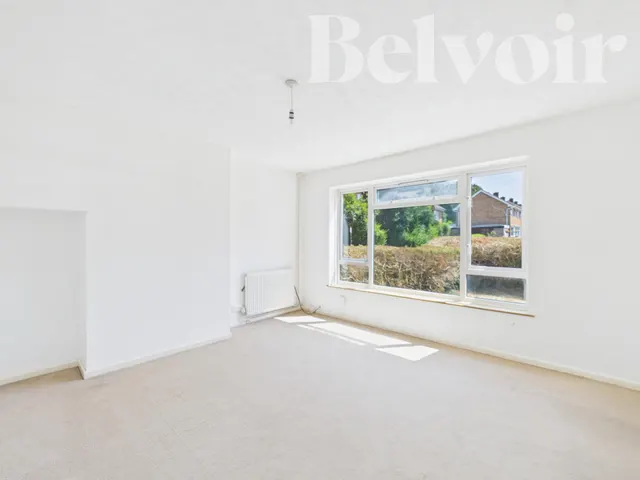 Photo 3 — Elizabeth Road, South Ham, Basingstoke, RG22