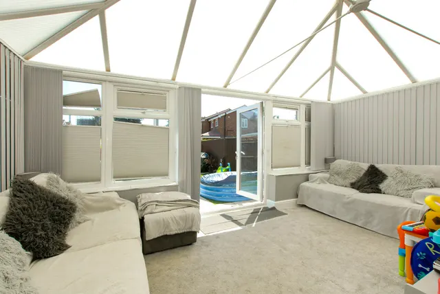 Photo 3 — Lees Road, Uxbridge