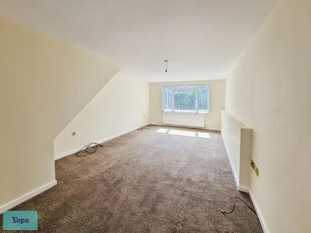Harvey Close, Finningley, DN9, photo 3