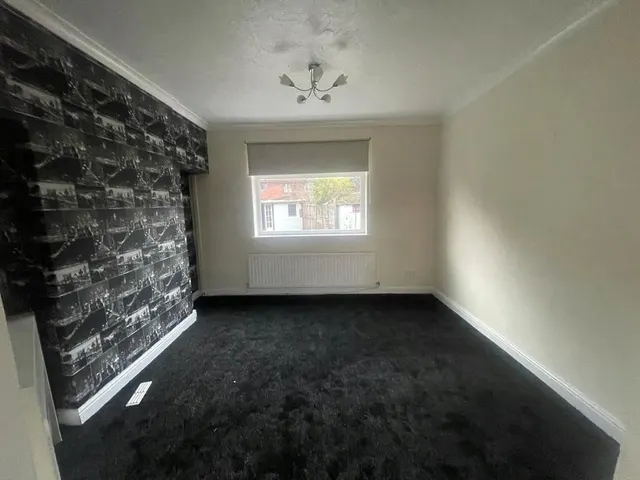 Photo 2 — Tennyson Avenue, Middlesbrough, North Yorkshire, TS6
