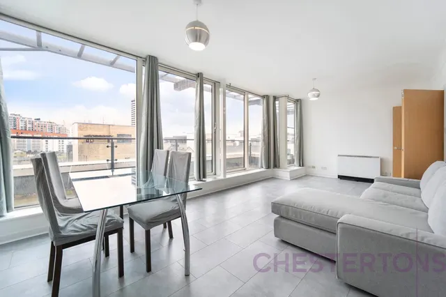 Boardwalk Place, London, E14, photo 2