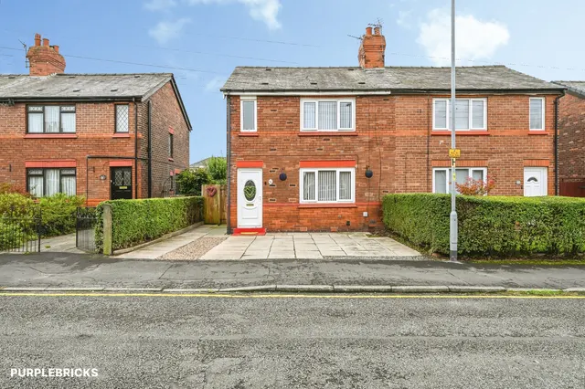 Taylor Avenue, Ormskirk, L39, photo 2